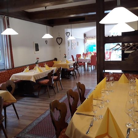 Hotel Goldbaechel Wachenheim an der Weinstraße Buitenkant foto