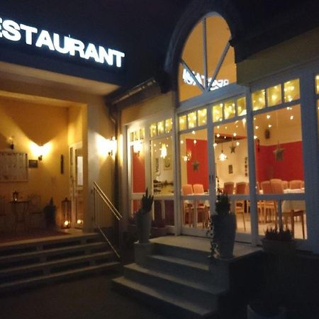 Hotel Goldbaechel Wachenheim an der Weinstraße Buitenkant foto