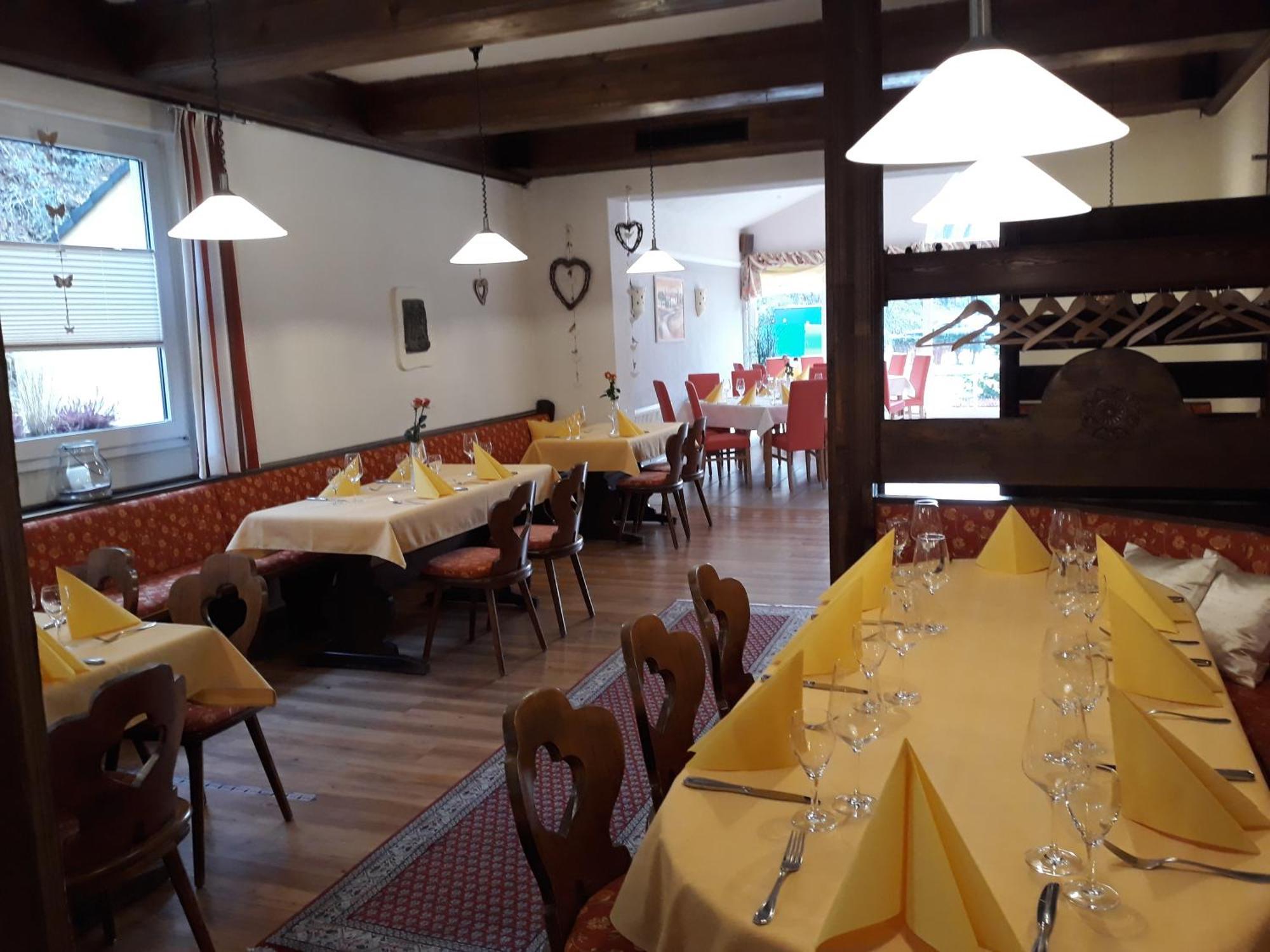 Hotel Goldbaechel Wachenheim an der Weinstraße Buitenkant foto