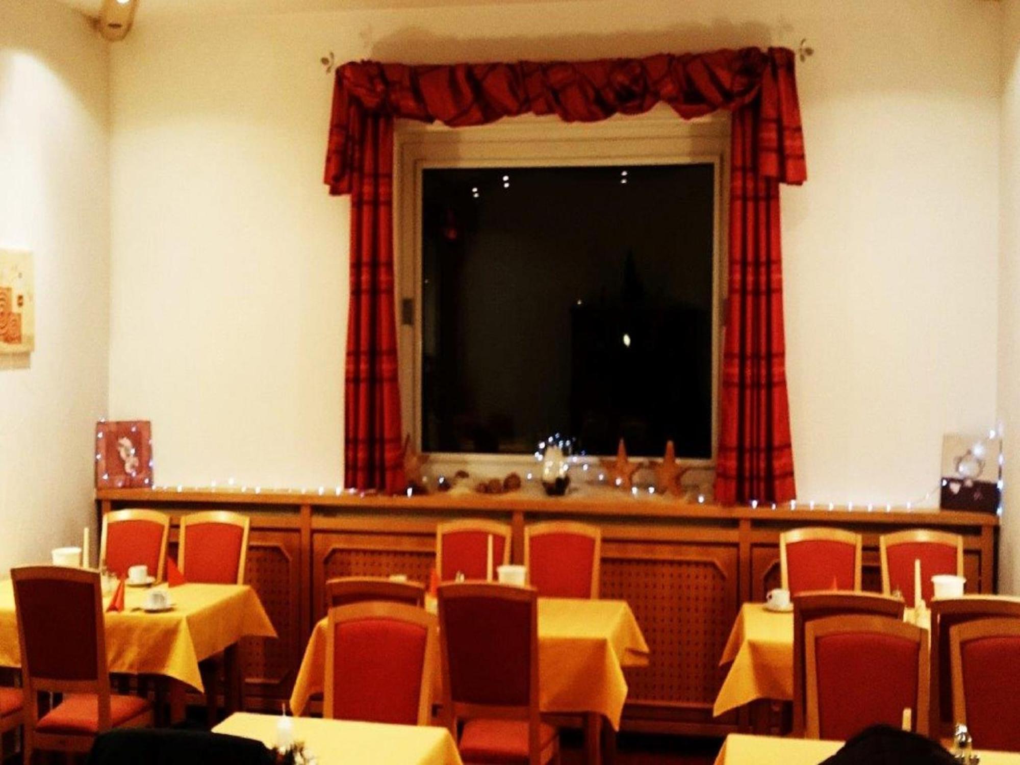 Hotel Goldbaechel Wachenheim an der Weinstraße Buitenkant foto