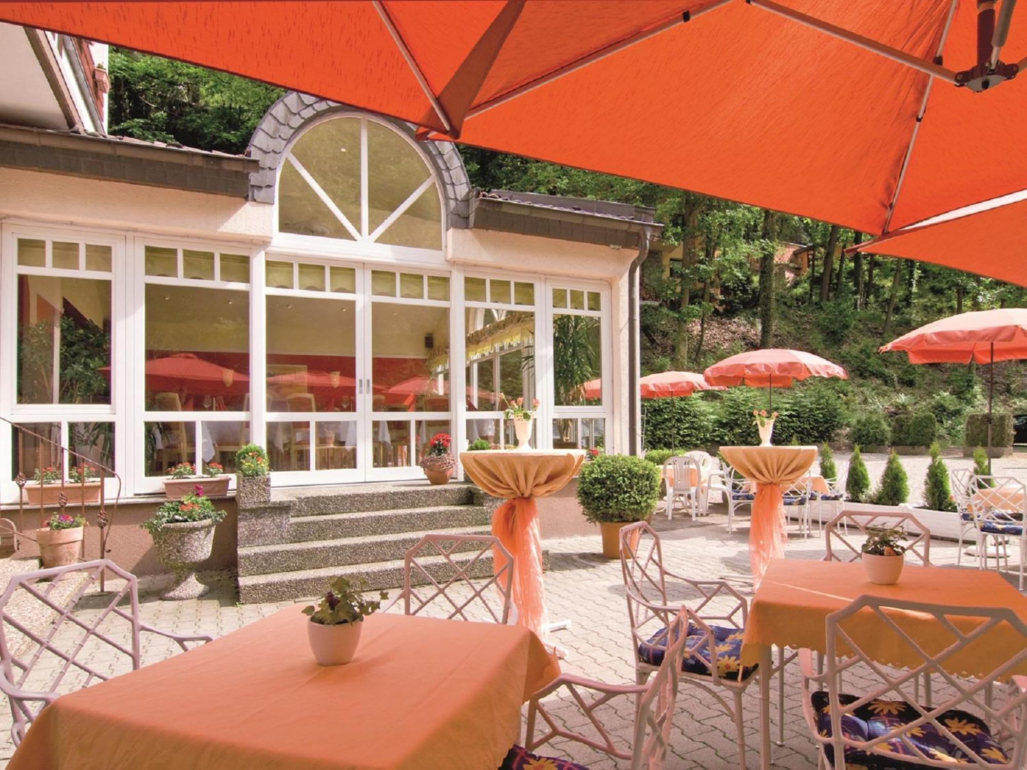 Hotel Goldbaechel Wachenheim an der Weinstraße Buitenkant foto