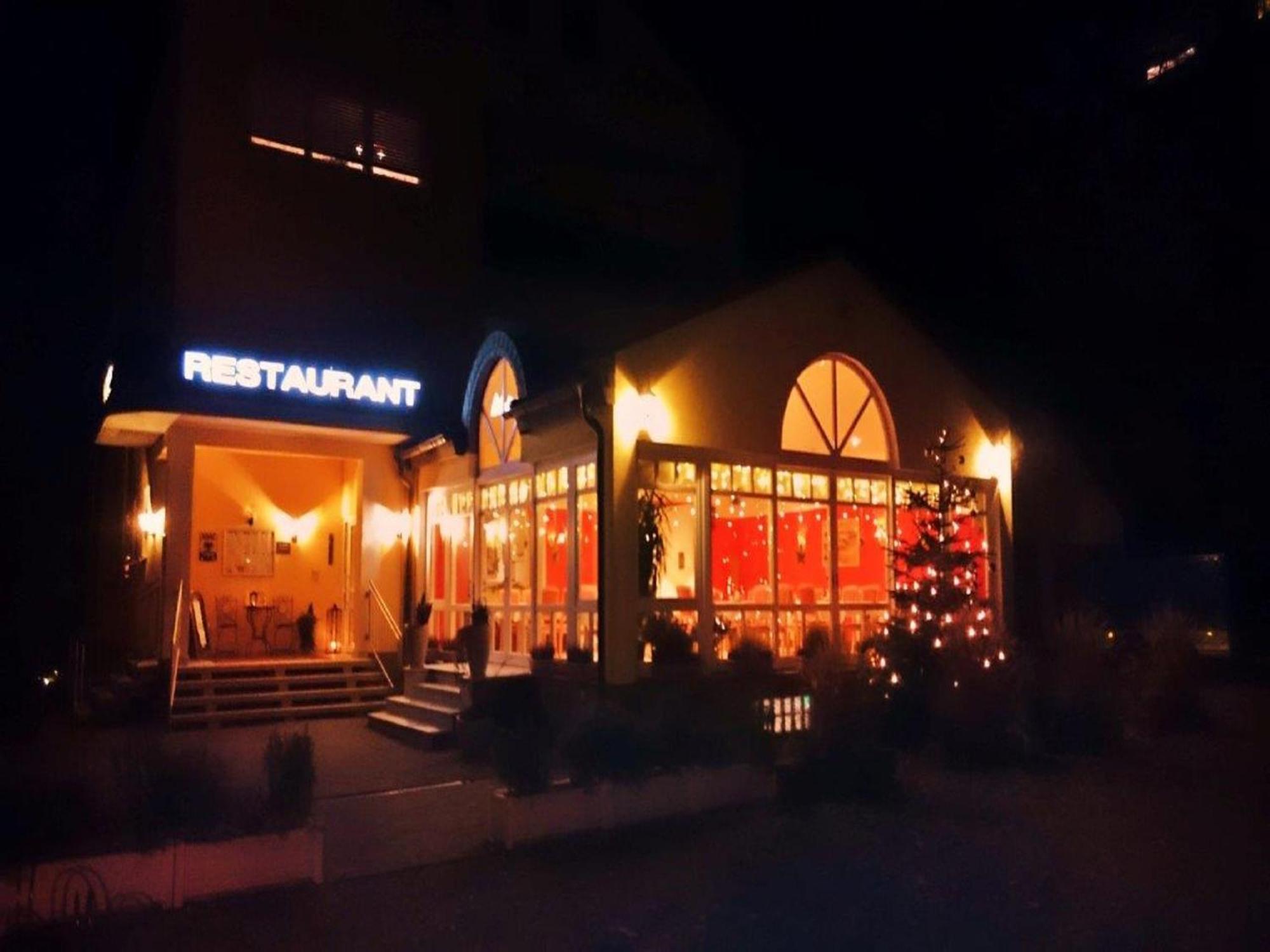 Hotel Goldbaechel Wachenheim an der Weinstraße Buitenkant foto